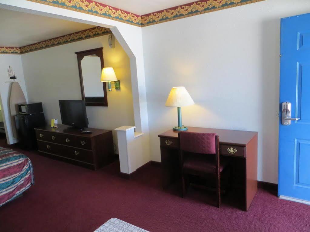 Executive Inn & Suites West Columbia Ngoại thất bức ảnh